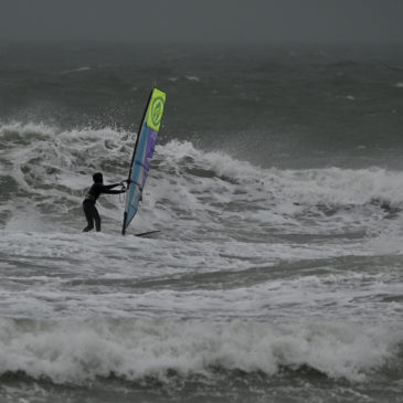 Valters Videnieks veiksmīgi piedalās PWA (The Professional Windsurfers Association) jauniešu sacensībās.