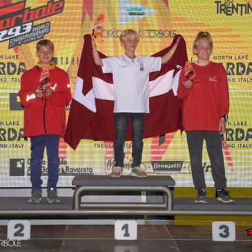 Mazākie Latvijas sportisti sasniedz pjedestālu bērnu un jauniešu pasaules čempionātā Techno 293 klasē
